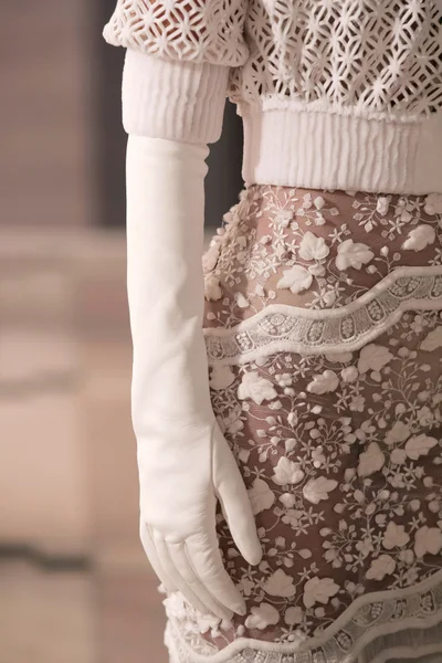 Look 35